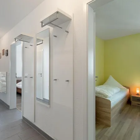 Apartment Schuetzenstr 17 Whg 6 *